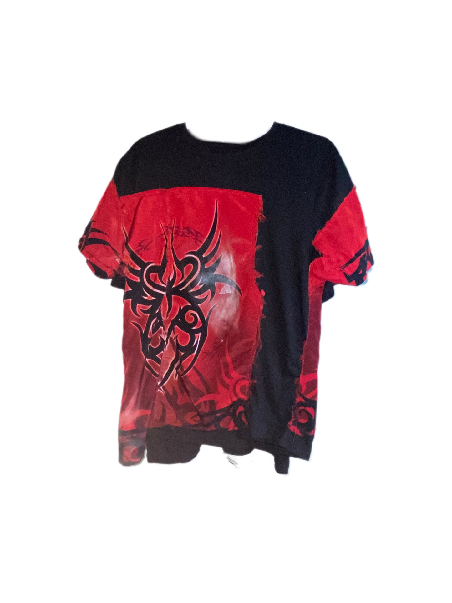 Red tribal tee 1/1