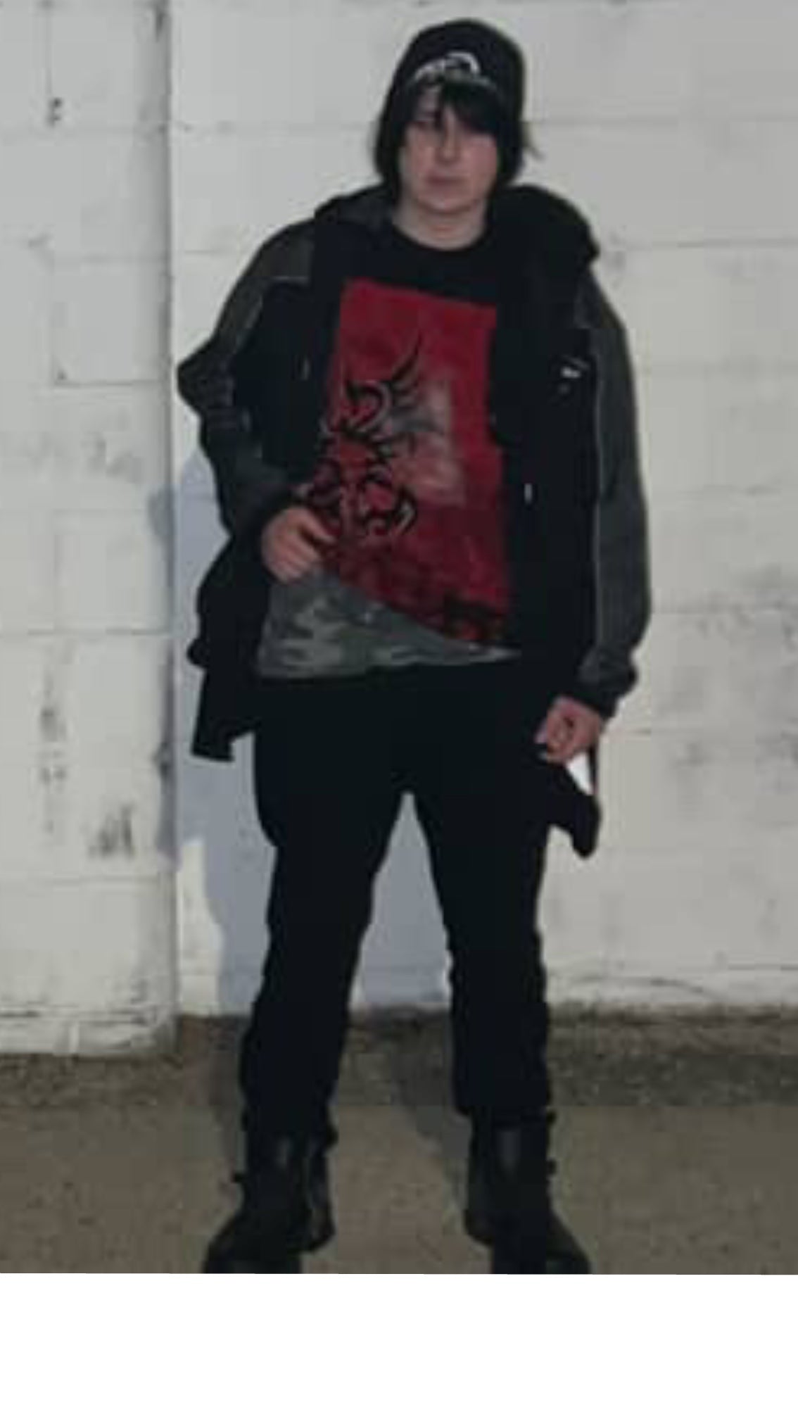 Red tribal tee 1/1